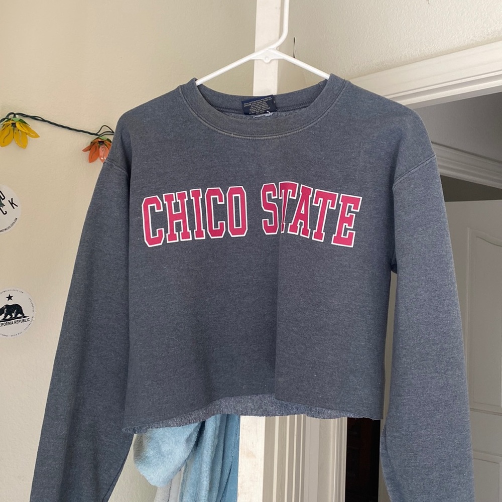 Cropped Crew neck, vintage logo